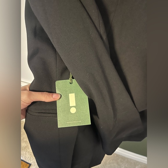 Daily Drills Black oversized blazer - Picture 6 of 6